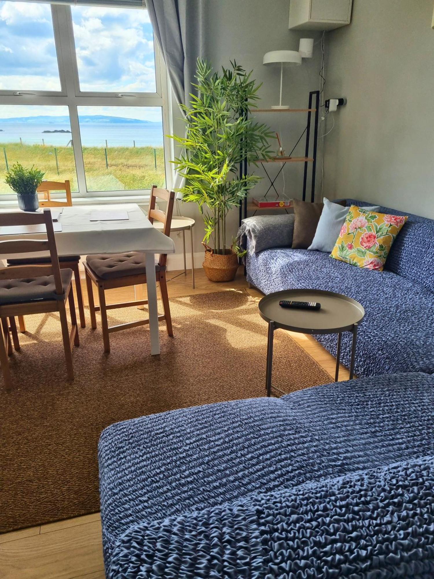 6 Dunluce Park - Portrush By The Sea Appartement Buitenkant foto