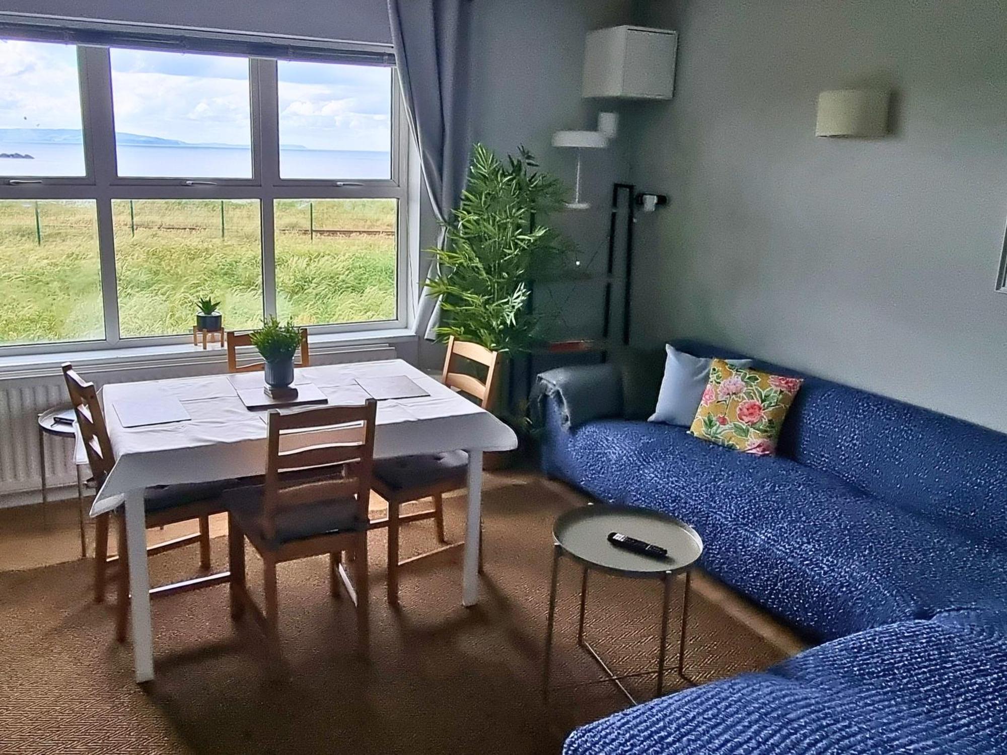 6 Dunluce Park - Portrush By The Sea Appartement Buitenkant foto